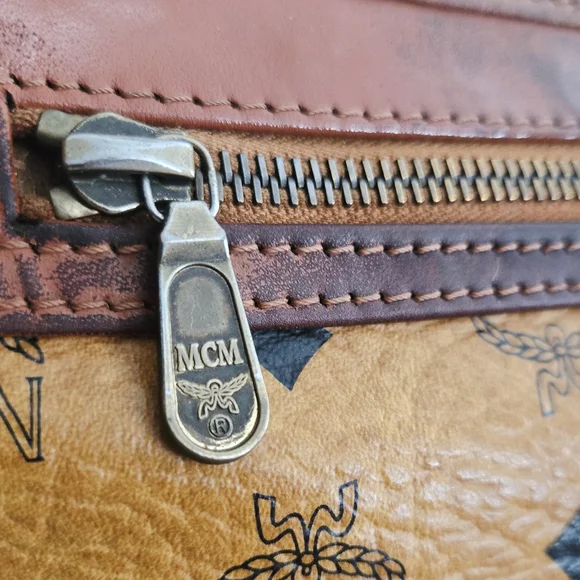 Authentic MCM Visetos Cognac Tan Vintage Crossbody Clutch WOC Shoulder Bag‎ - Picture 16 of 16